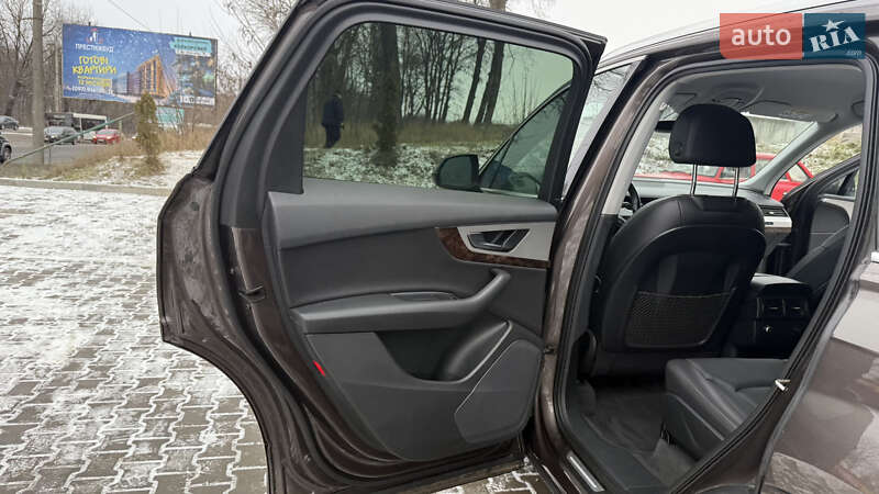Позашляховик / Кросовер Audi Q7 2016 в Тернополі