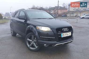 Позашляховик / Кросовер Audi Q7 2015 в Дубні