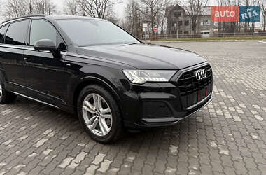 Позашляховик / Кросовер Audi Q7 2021 в Івано-Франківську