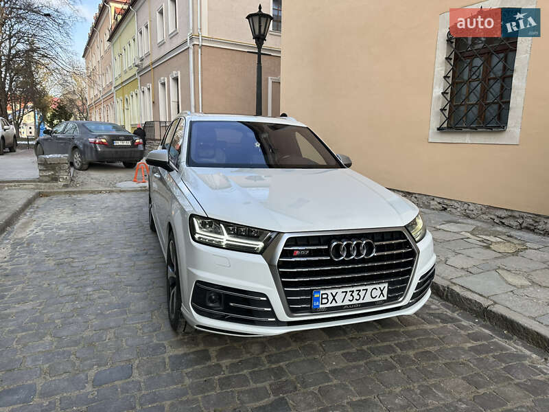 Внедорожник / Кроссовер Audi Q7 2015 в Каменец-Подольском