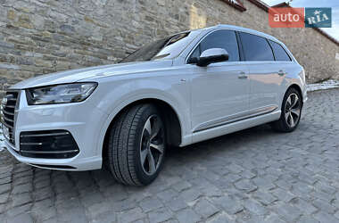 Внедорожник / Кроссовер Audi Q7 2015 в Каменец-Подольском