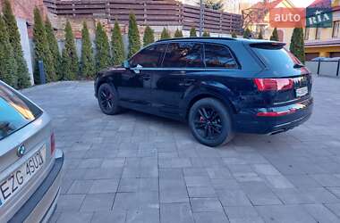 Внедорожник / Кроссовер Audi Q7 2016 в 