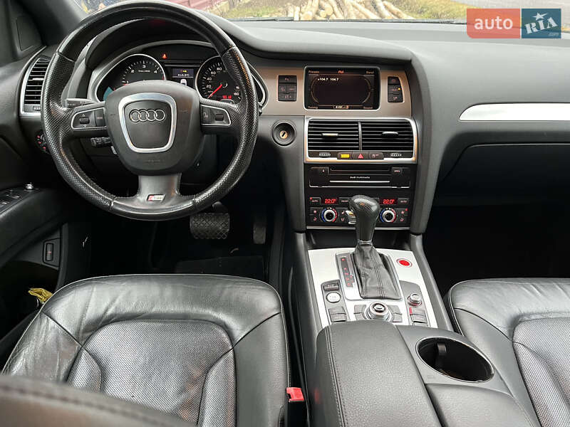 Внедорожник / Кроссовер Audi Q7 2010 в Ивано-Франковске