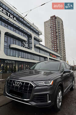 Позашляховик / Кросовер Audi Q7 2020 в Києві