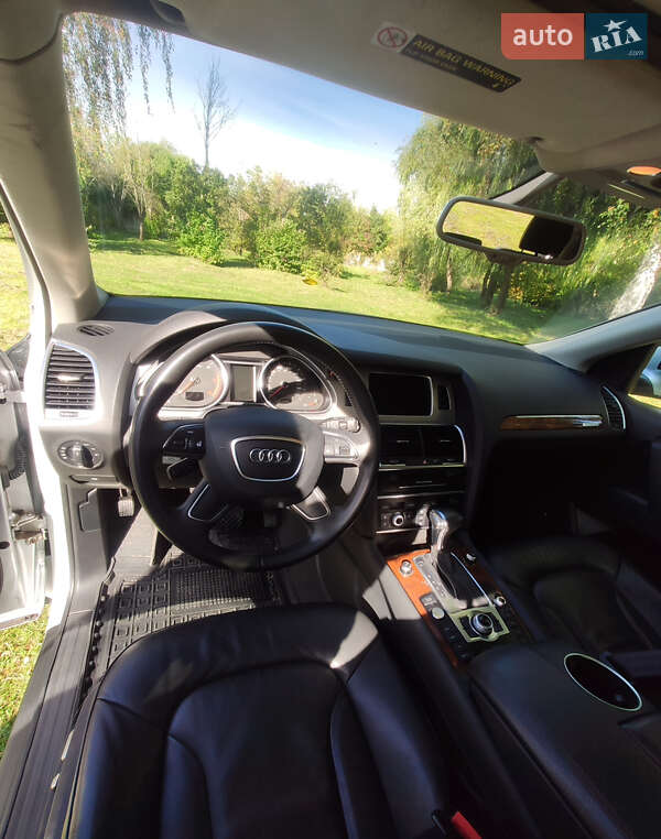 Внедорожник / Кроссовер Audi Q7 2013 в Староконстантинове