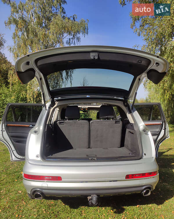 Внедорожник / Кроссовер Audi Q7 2013 в Староконстантинове