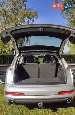 Внедорожник / Кроссовер Audi Q7 2013 в 
