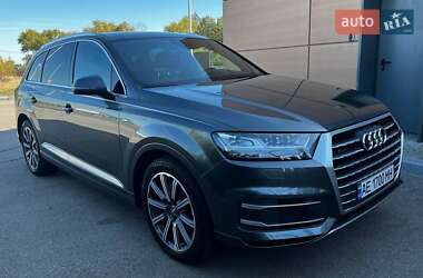 Позашляховик / Кросовер Audi Q7 2019 в Києві