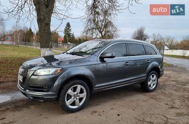 Позашляховик / Кросовер Audi Q7 2011 в 