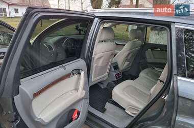 Позашляховик / Кросовер Audi Q7 2011 в 