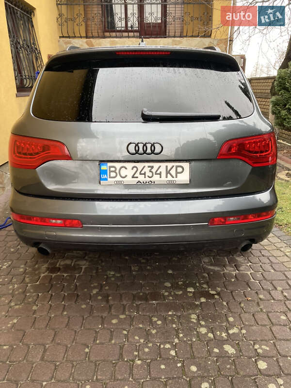 Позашляховик / Кросовер Audi Q7 2014 в Жовкві
