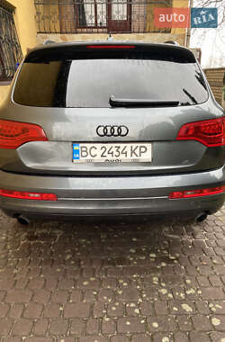 Позашляховик / Кросовер Audi Q7 2014 в 
