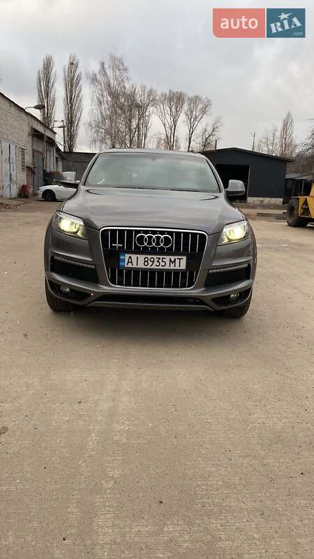 Внедорожник / Кроссовер Audi Q7 2014 в 