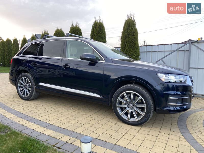 Внедорожник / Кроссовер Audi Q7 2017 в Ивано-Франковске