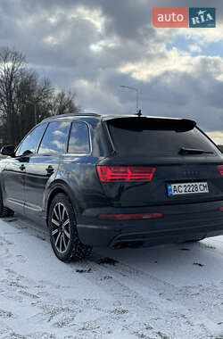 Позашляховик / Кросовер Audi Q7 2015 в Ковелі