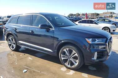 Внедорожник / Кроссовер Audi Q7 2023 в Черновцах