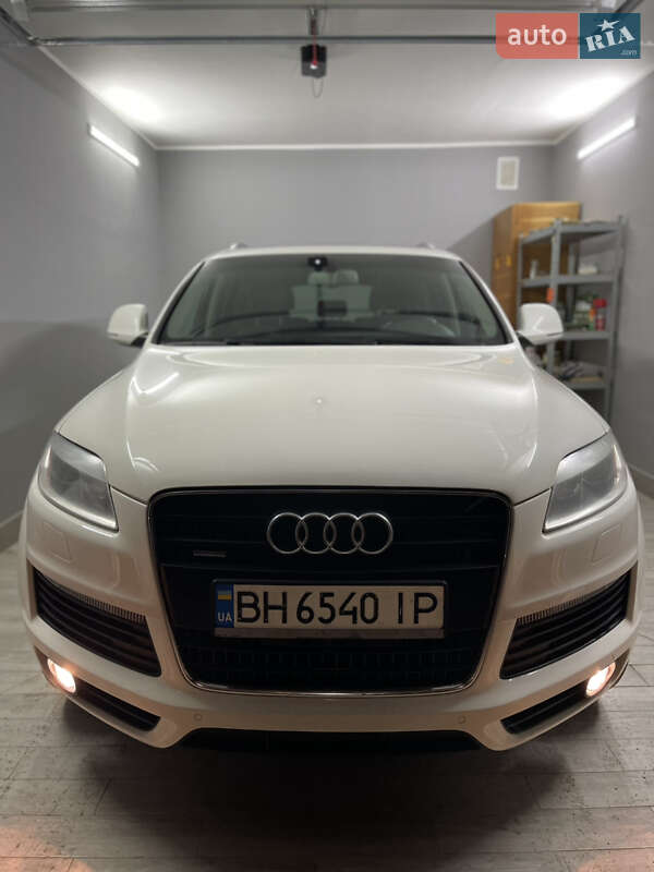 Внедорожник / Кроссовер Audi Q7 2009 в Белгороде-Днестровском