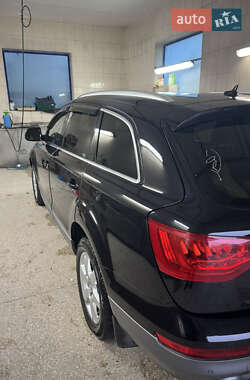 Внедорожник / Кроссовер Audi Q7 2013 в 