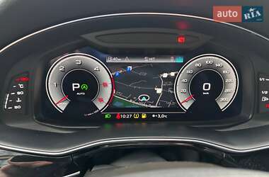 Внедорожник / Кроссовер Audi Q7 2021 в 
