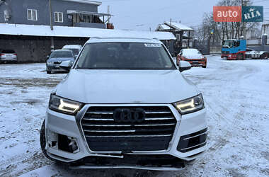 Внедорожник / Кроссовер Audi Q7 2017 в Стрые