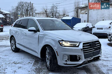 Внедорожник / Кроссовер Audi Q7 2017 в Стрые