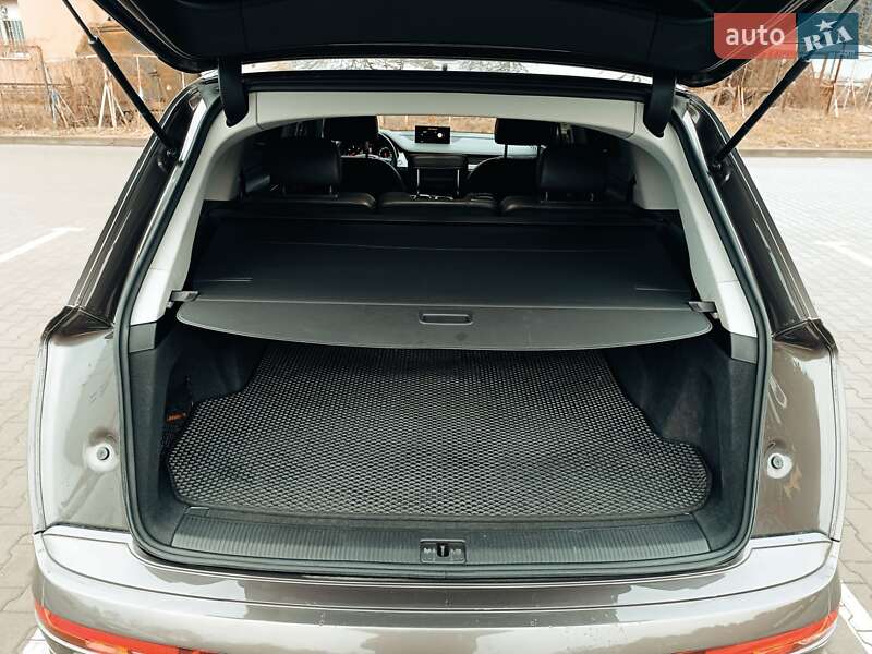 Позашляховик / Кросовер Audi Q7 2017 в Чернігові фото 29 Позашляховик / Кросовер Audi Q7 2017 в Чернігові