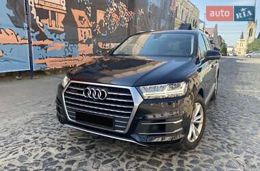 Позашляховик / Кросовер Audi Q7 2017 в Луцьку