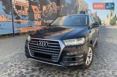 Внедорожник / Кроссовер Audi Q7 2017 в Луцке