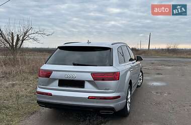 Позашляховик / Кросовер Audi Q7 2016 в Дніпрі