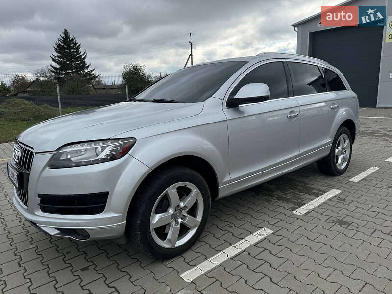Позашляховик / Кросовер Audi Q7 2012 в Нововолинську