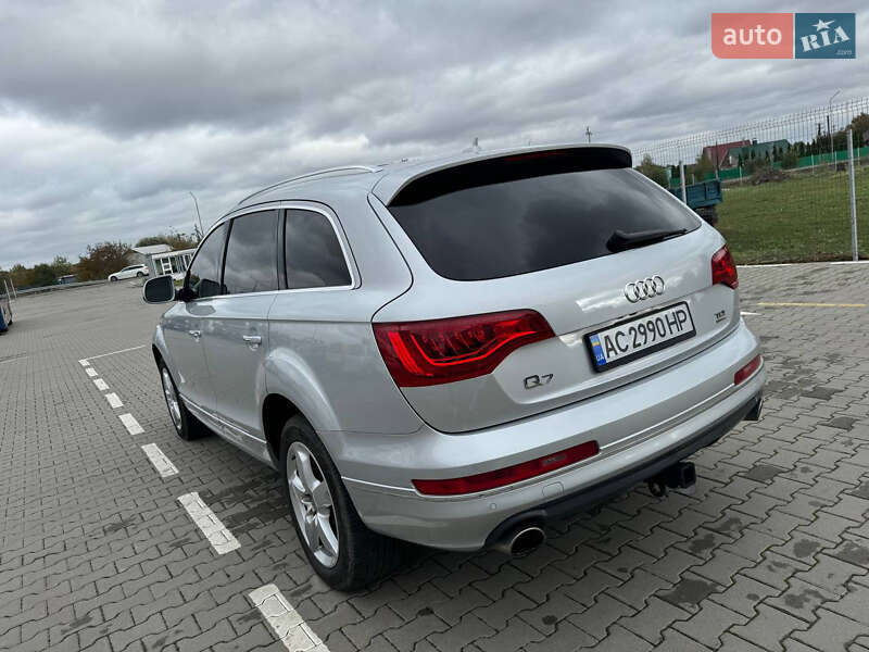 Позашляховик / Кросовер Audi Q7 2012 в Нововолинську