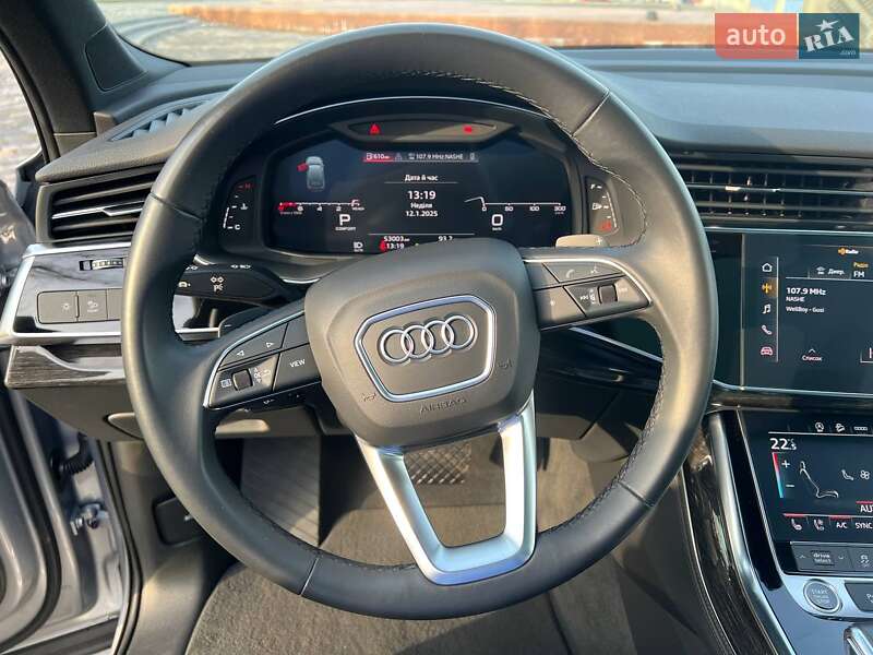 Внедорожник / Кроссовер Audi Q7 2021 в Киеве