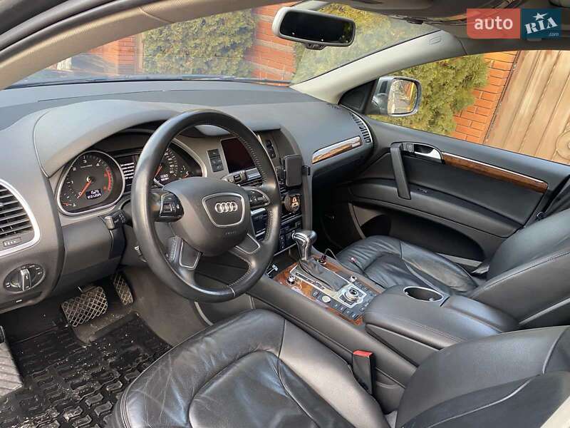 Внедорожник / Кроссовер Audi Q7 2015 в Киеве