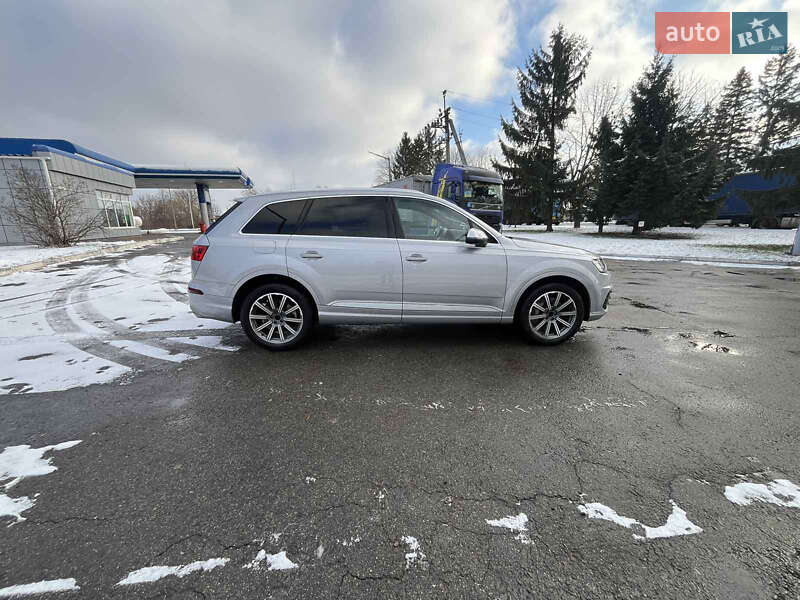 Внедорожник / Кроссовер Audi Q7 2018 в Ровно