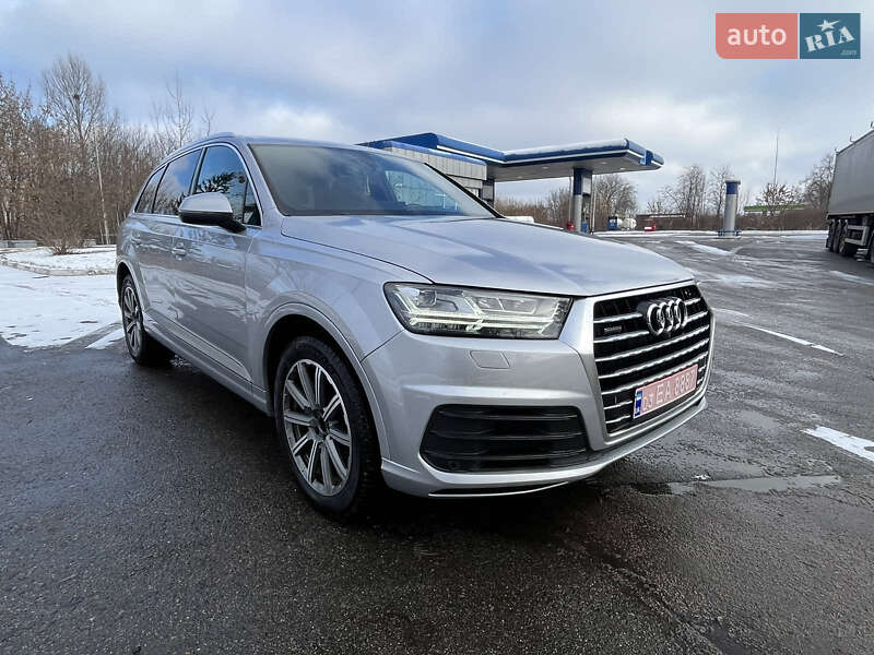 Внедорожник / Кроссовер Audi Q7 2018 в Ровно