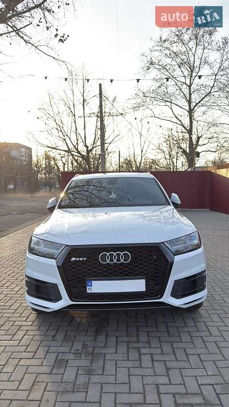 Внедорожник / Кроссовер Audi Q7 2017 в Николаевском