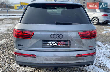 Позашляховик / Кросовер Audi Q7 2017 в Коломиї