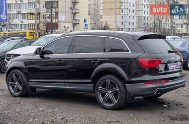 Внедорожник / Кроссовер Audi Q7 2013 в 