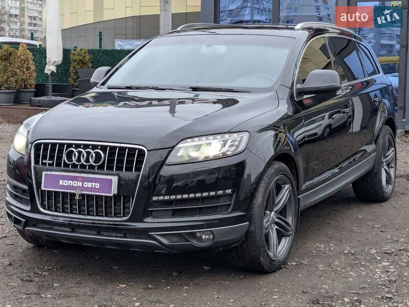 Позашляховик / Кросовер Audi Q7 2013 в Києві