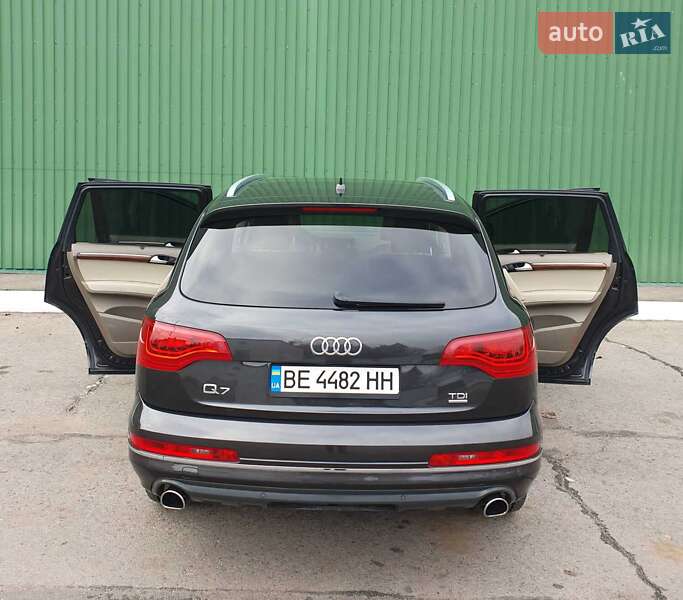 Позашляховик / Кросовер Audi Q7 2013 в Миколаєві