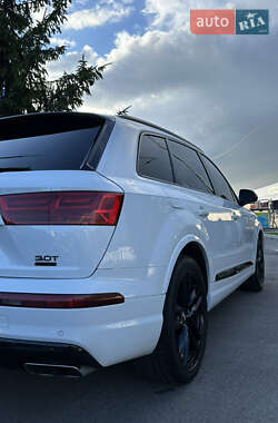 Позашляховик / Кросовер Audi Q7 2016 в Сумах