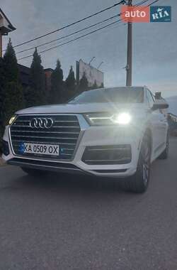 Позашляховик / Кросовер Audi Q7 2018 в Києві