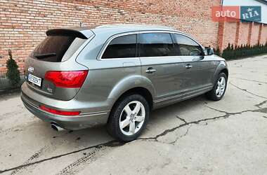 Внедорожник / Кроссовер Audi Q7 2014 в 
