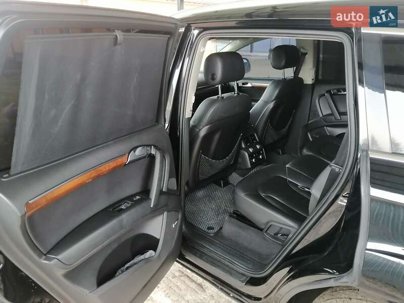 Внедорожник / Кроссовер Audi Q7 2013 в Луцке
