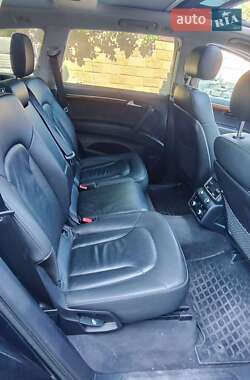 Внедорожник / Кроссовер Audi Q7 2015 в 
