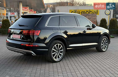 Внедорожник / Кроссовер Audi Q7 2016 в 