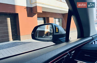 Внедорожник / Кроссовер Audi Q7 2016 в 