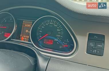 Внедорожник / Кроссовер Audi Q7 2007 в 