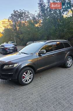 Позашляховик / Кросовер Audi Q7 2007 в Бучі