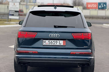 Позашляховик / Кросовер Audi Q7 2019 в Рівному